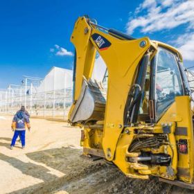 Praca za granicą bez znajomości języka w branży budowlanej - gdzie szukać ofert?